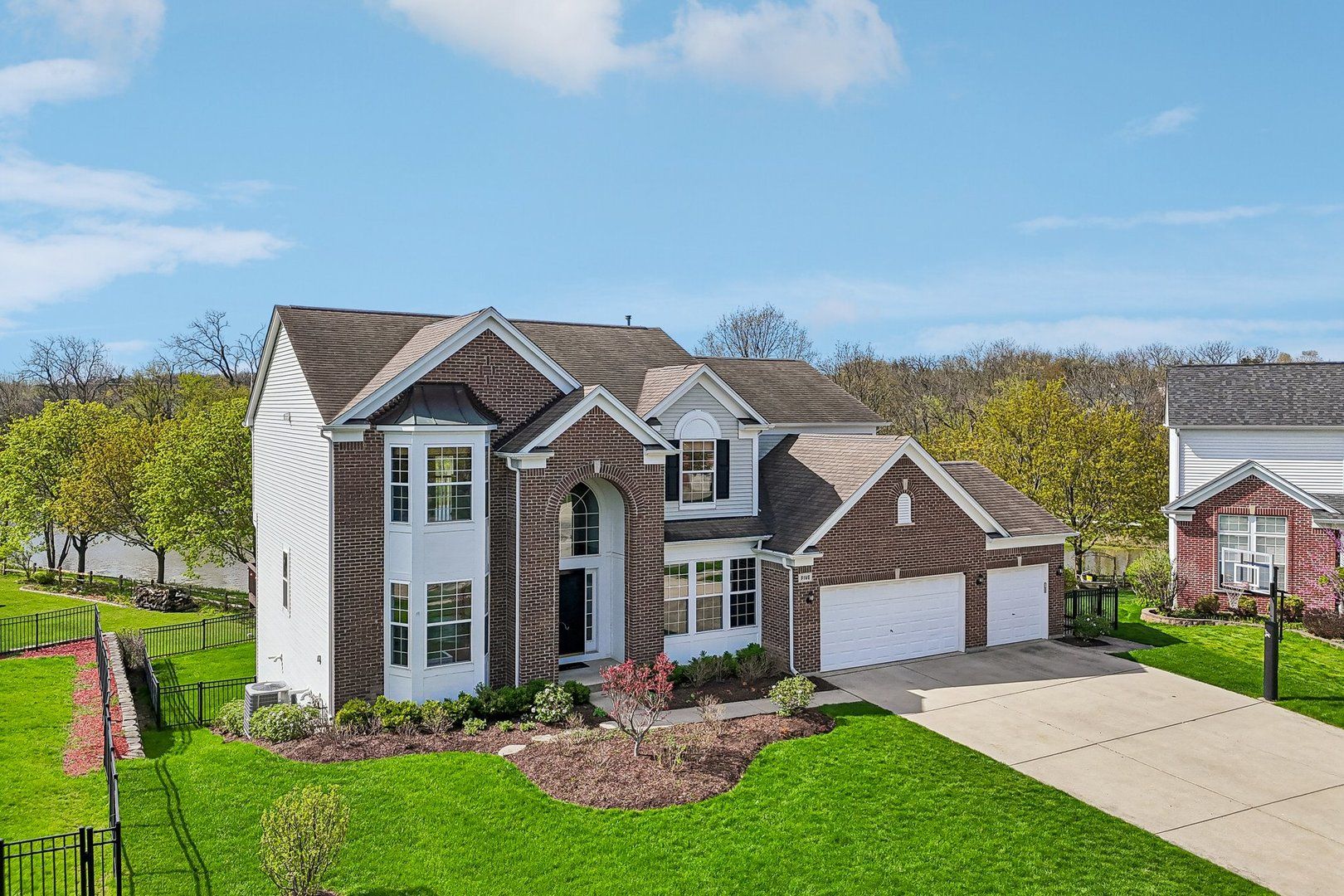5 Orchid Court — Streamwood, IL 60107