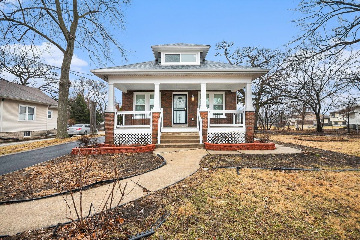 26 157th Street, South Holland, IL 60473