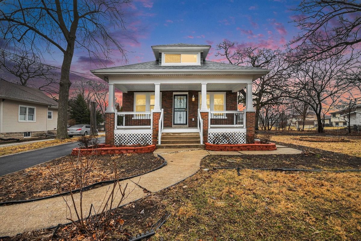 26 157th Street, South Holland, IL 60473