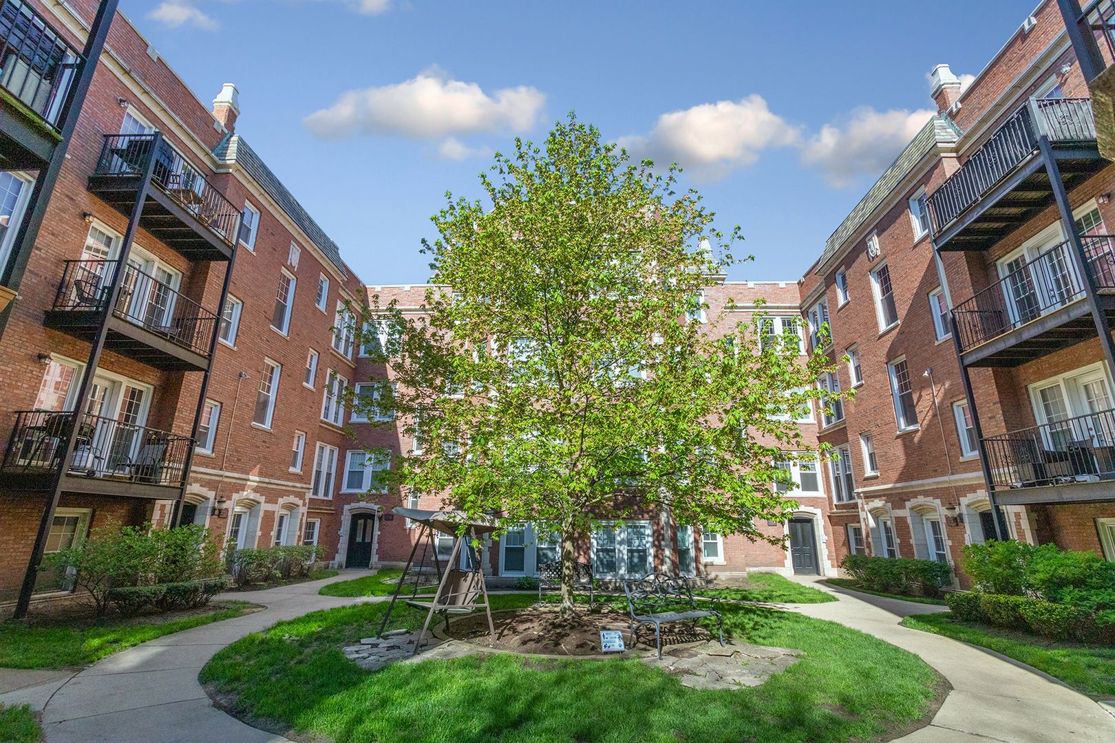 7728 N Ashland Avenue #D3 — Chicago, IL 60626