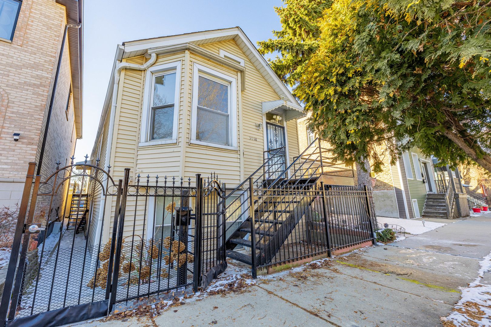 3748 S Parnell Avenue — Chicago, IL 60609
