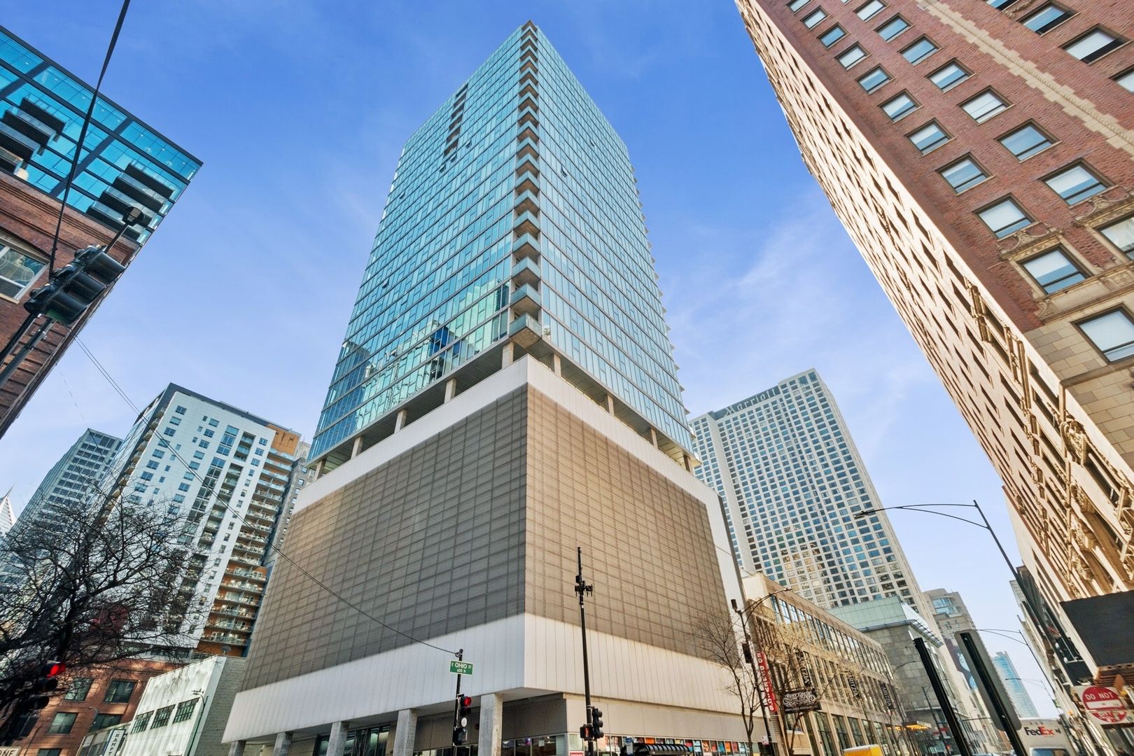 550 N Saint Clair Street #2601 — Chicago, IL 60611