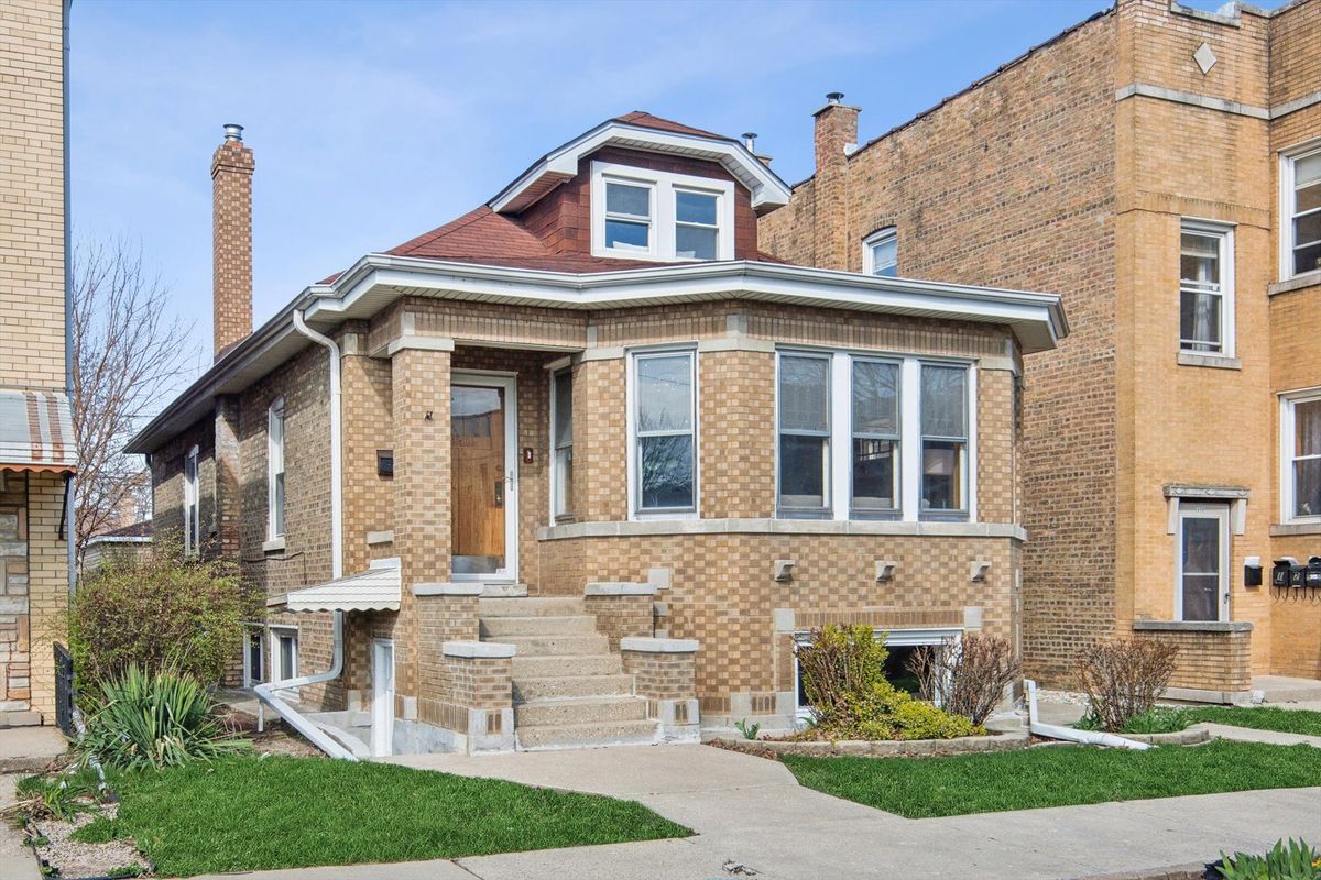 5604 Mango Avenue, Chicago, IL 60646