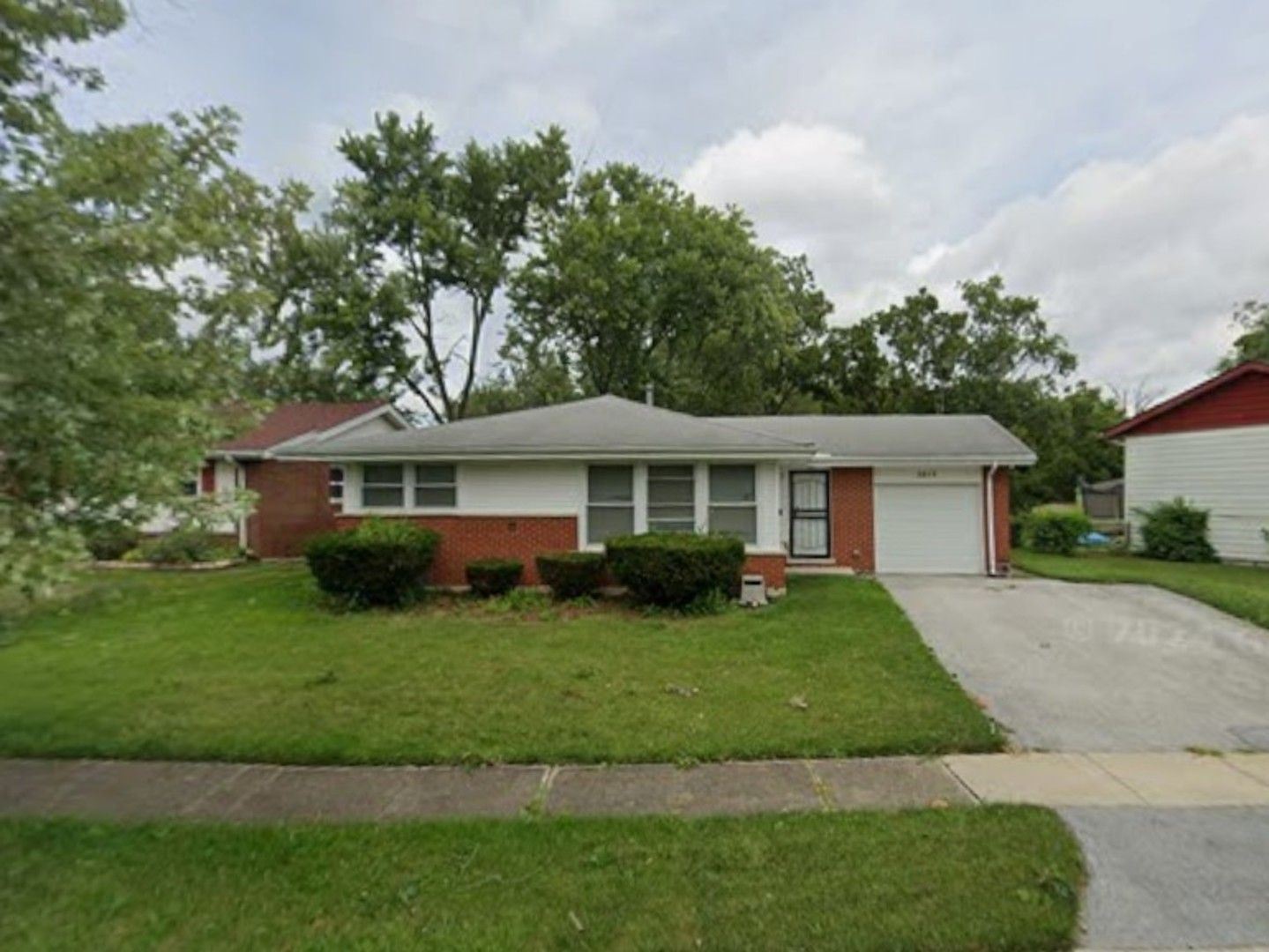 3212 Maple Lane — Hazel Crest, IL 60429