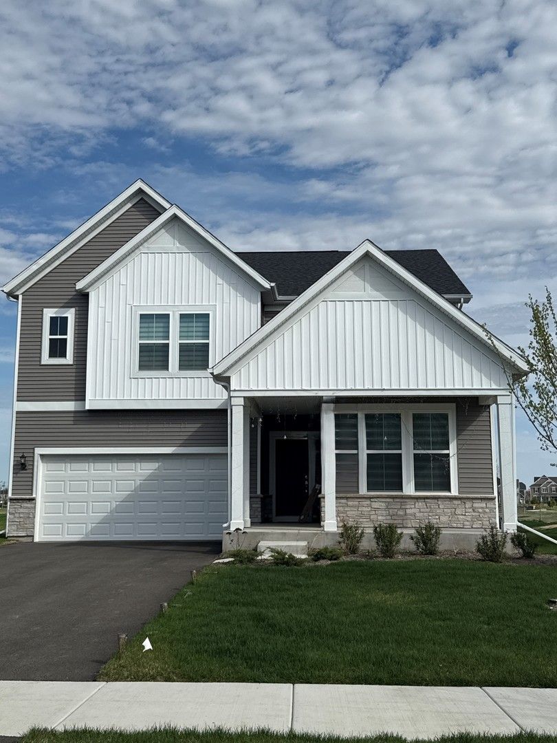12701 Harry Circle — Plainfield, IL 60585
