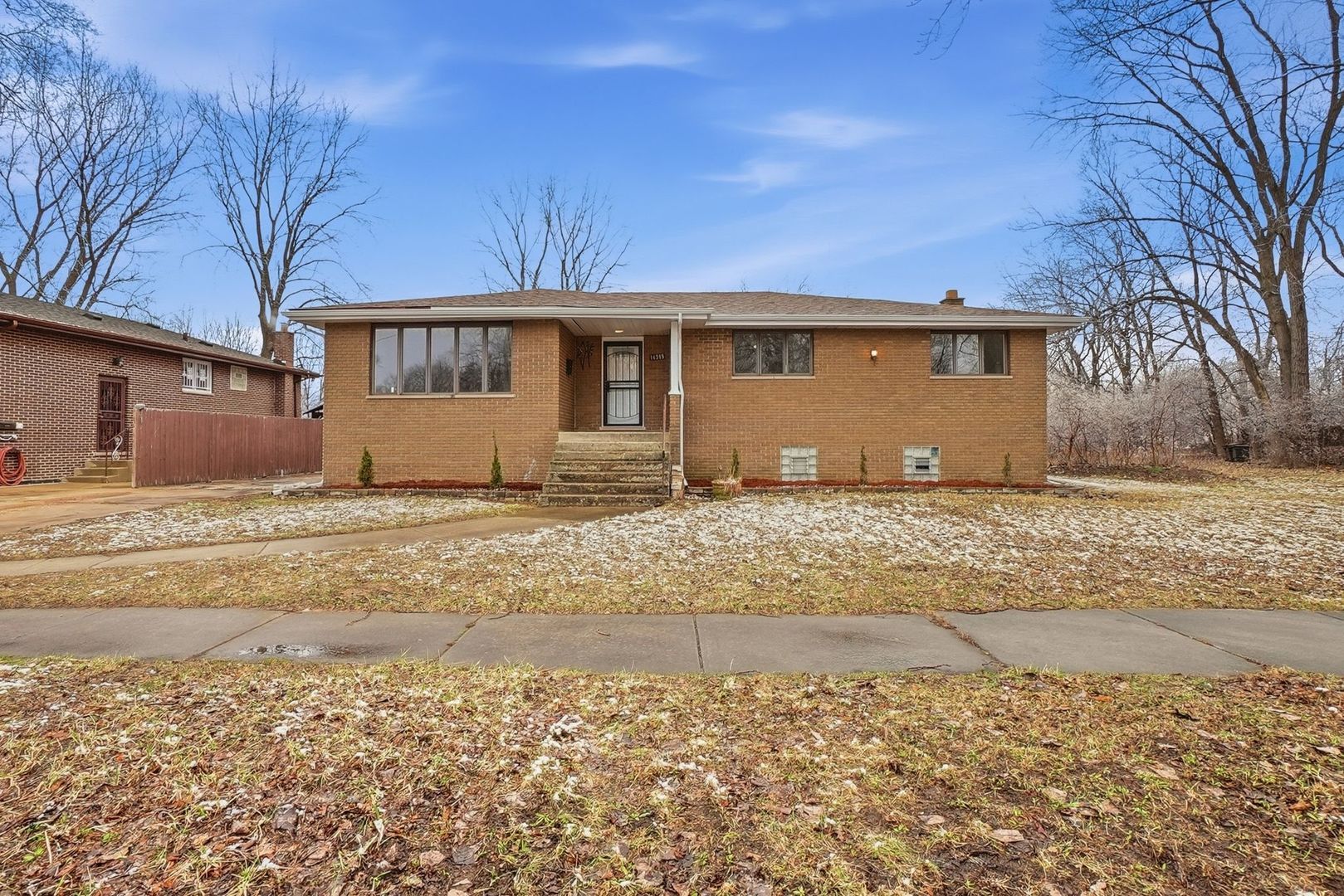 14315 S Manistee Avenue — Burnham, IL 60633
