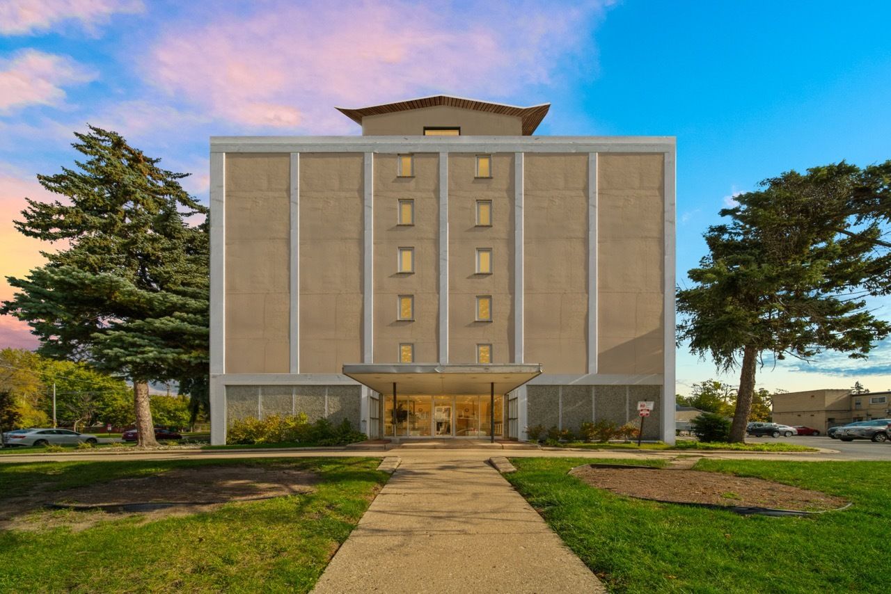 5975 N Odell Avenue #5C — Chicago, IL 60631