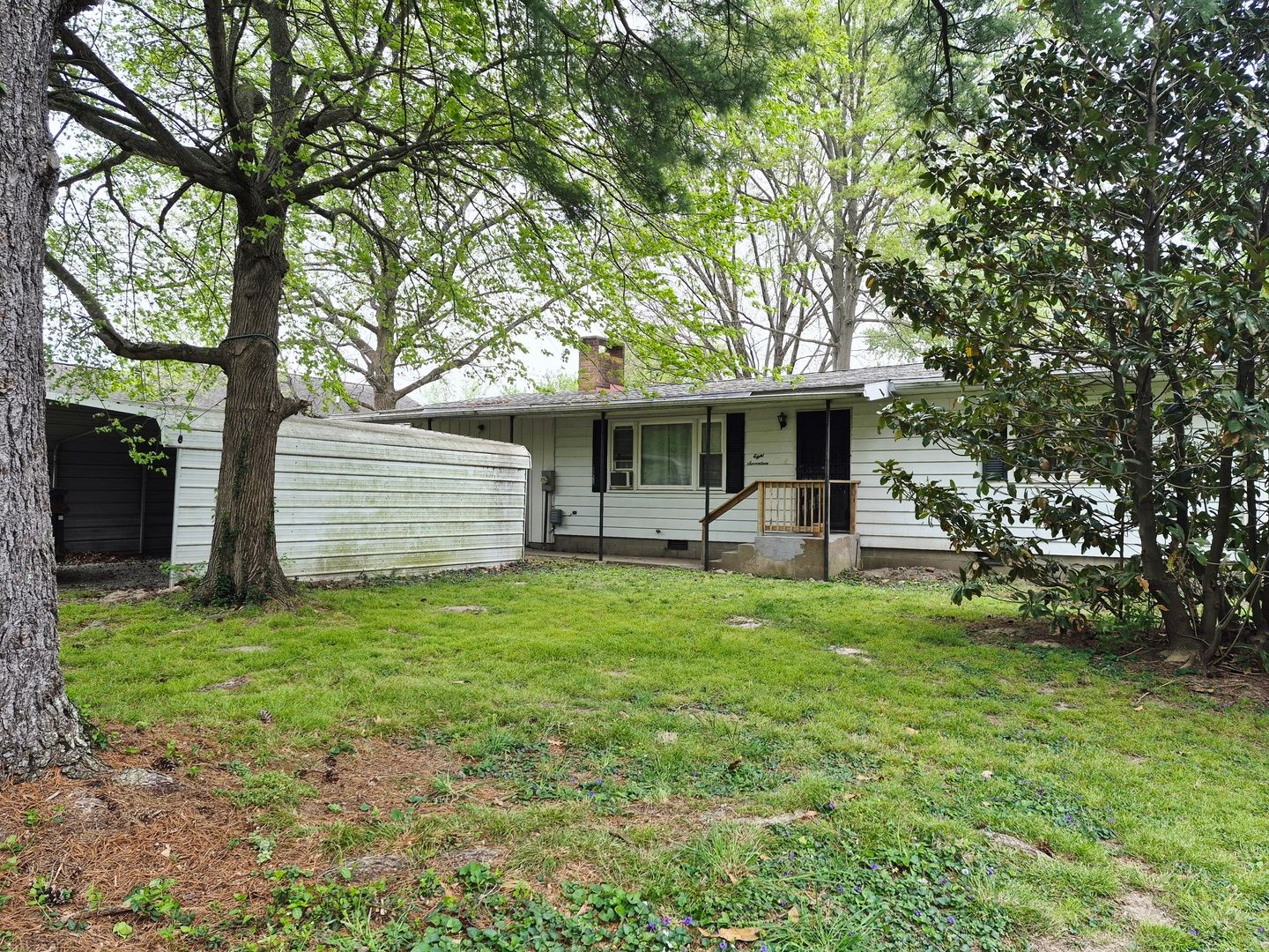 817 S 3rd Street — Herrin, IL 62948