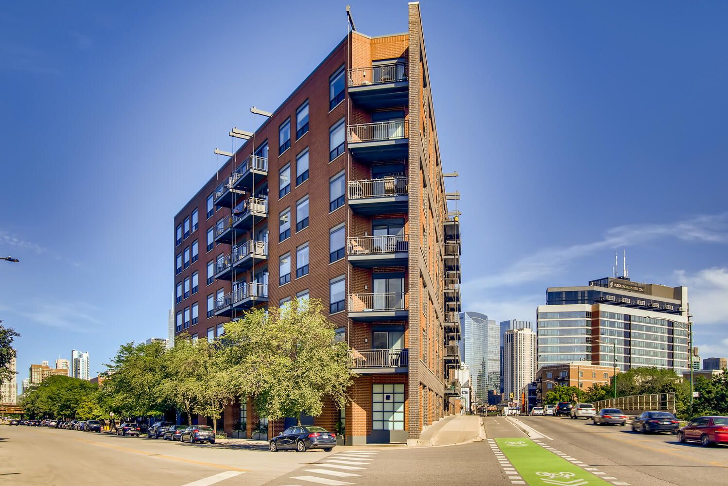 859 W ERIE Street #603 — Chicago, IL 60642