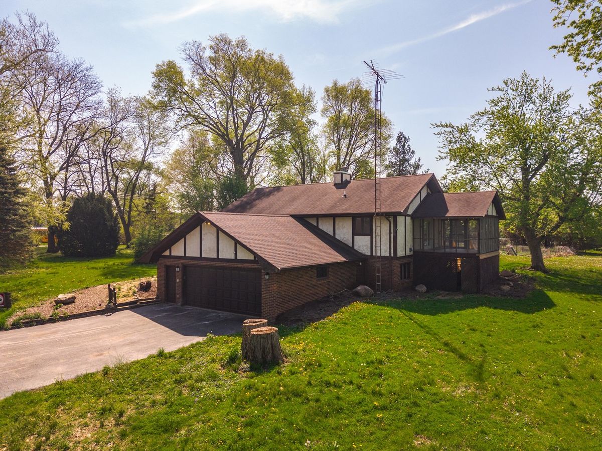 3312 1475 East Road, Heyworth, IL 61745