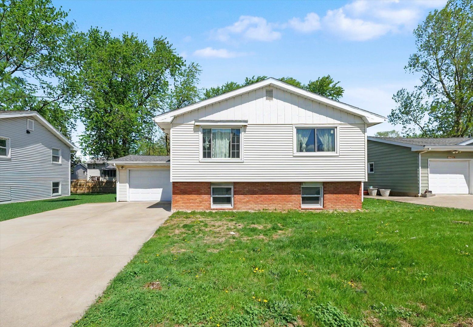 1704 Fort Jesse Road — Normal, IL 61761