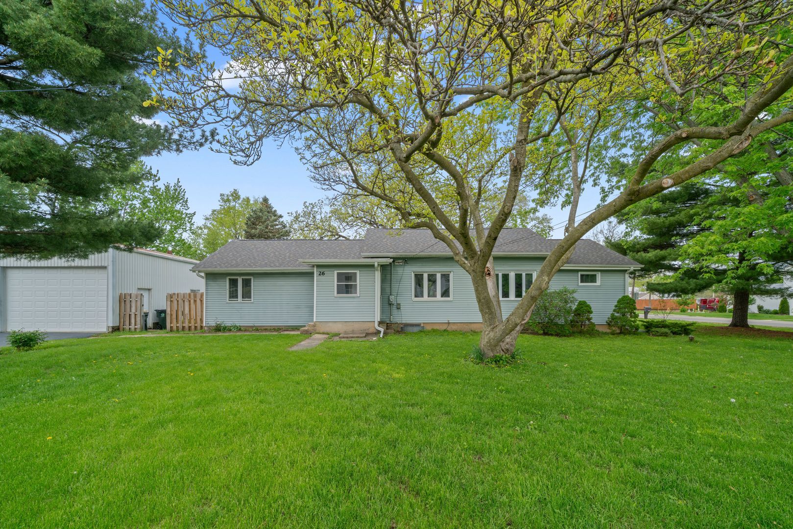 26 Cross Street — Bristol, IL 60512