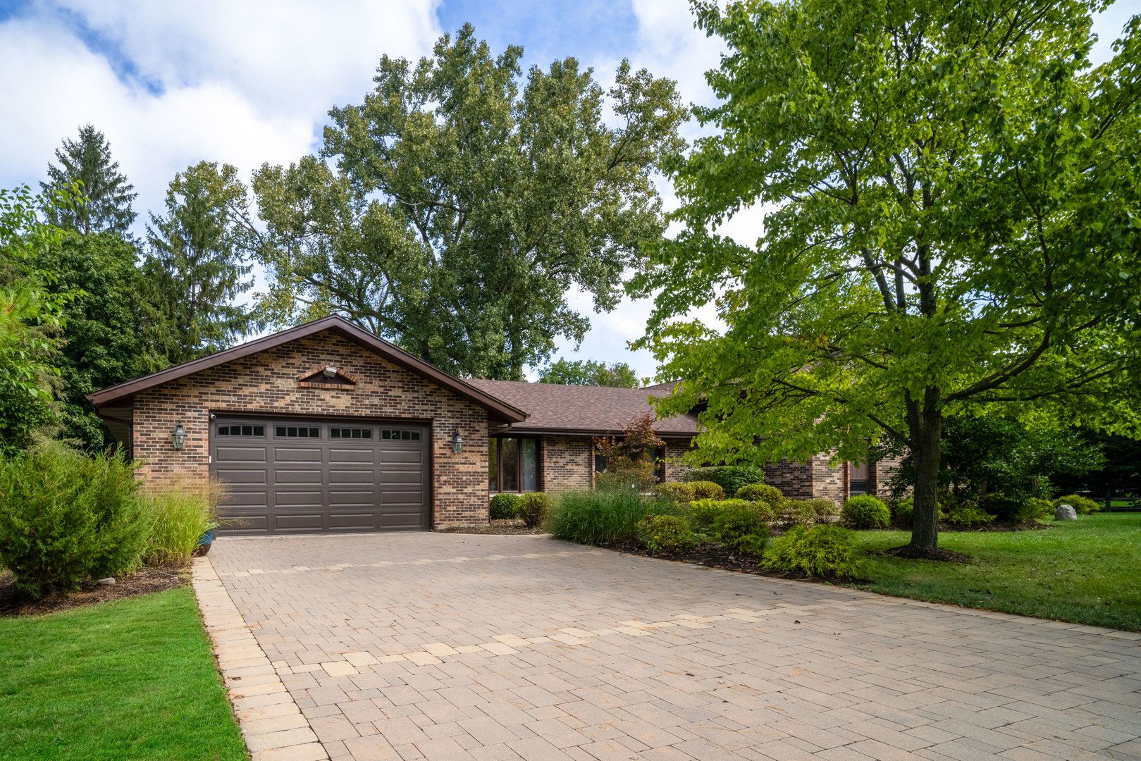 26587 N Cherrywood Lane — Wauconda, IL 60084