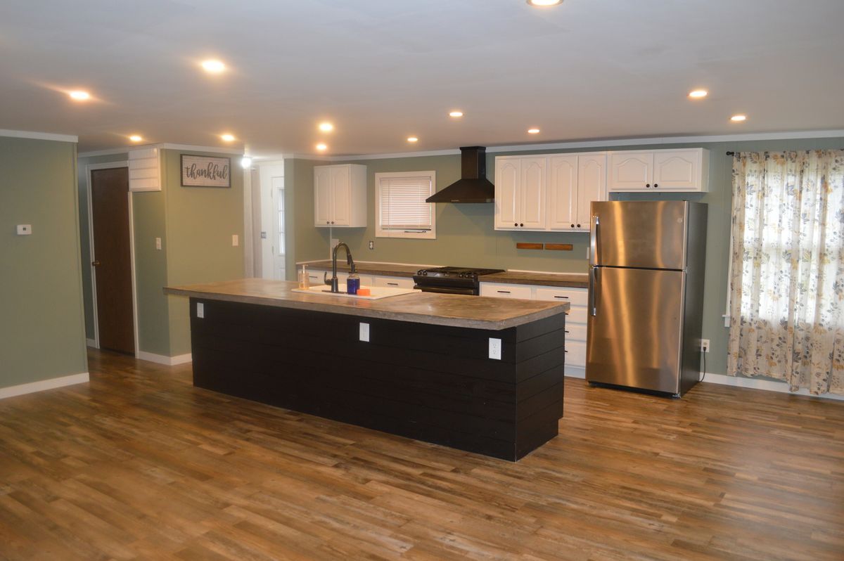460 E Hill Street, Tiskilwa, IL 61368