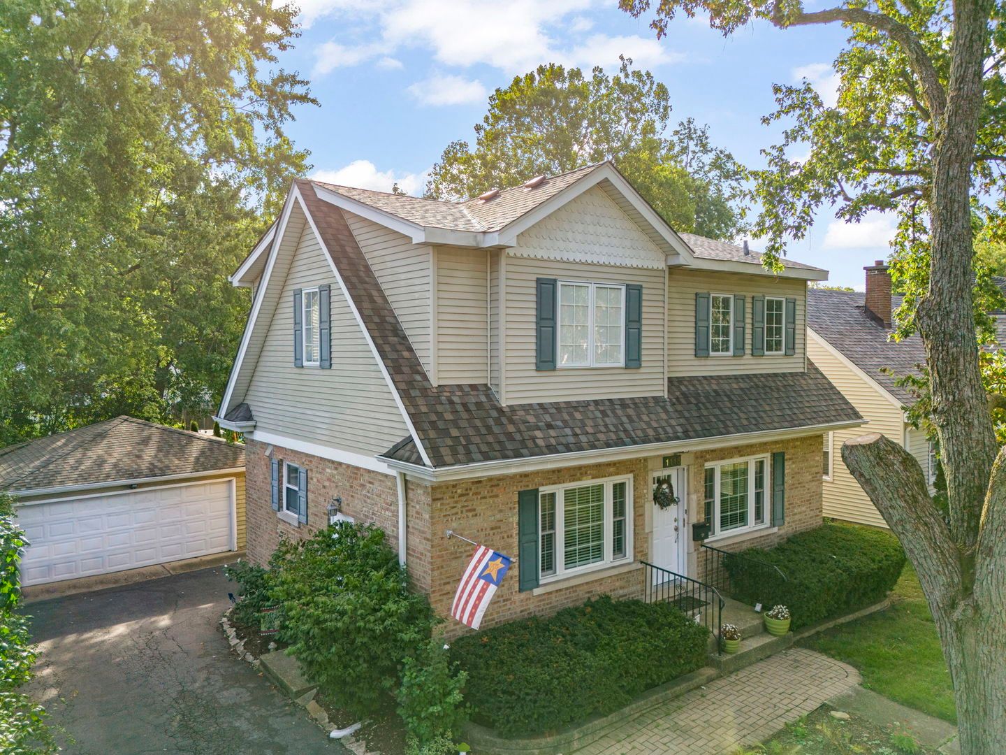 1115 N Main Street — Wheaton, IL 60187