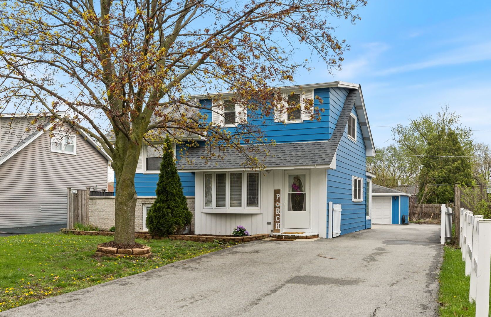 3915 Liberty Boulevard — Westmont, IL 60559