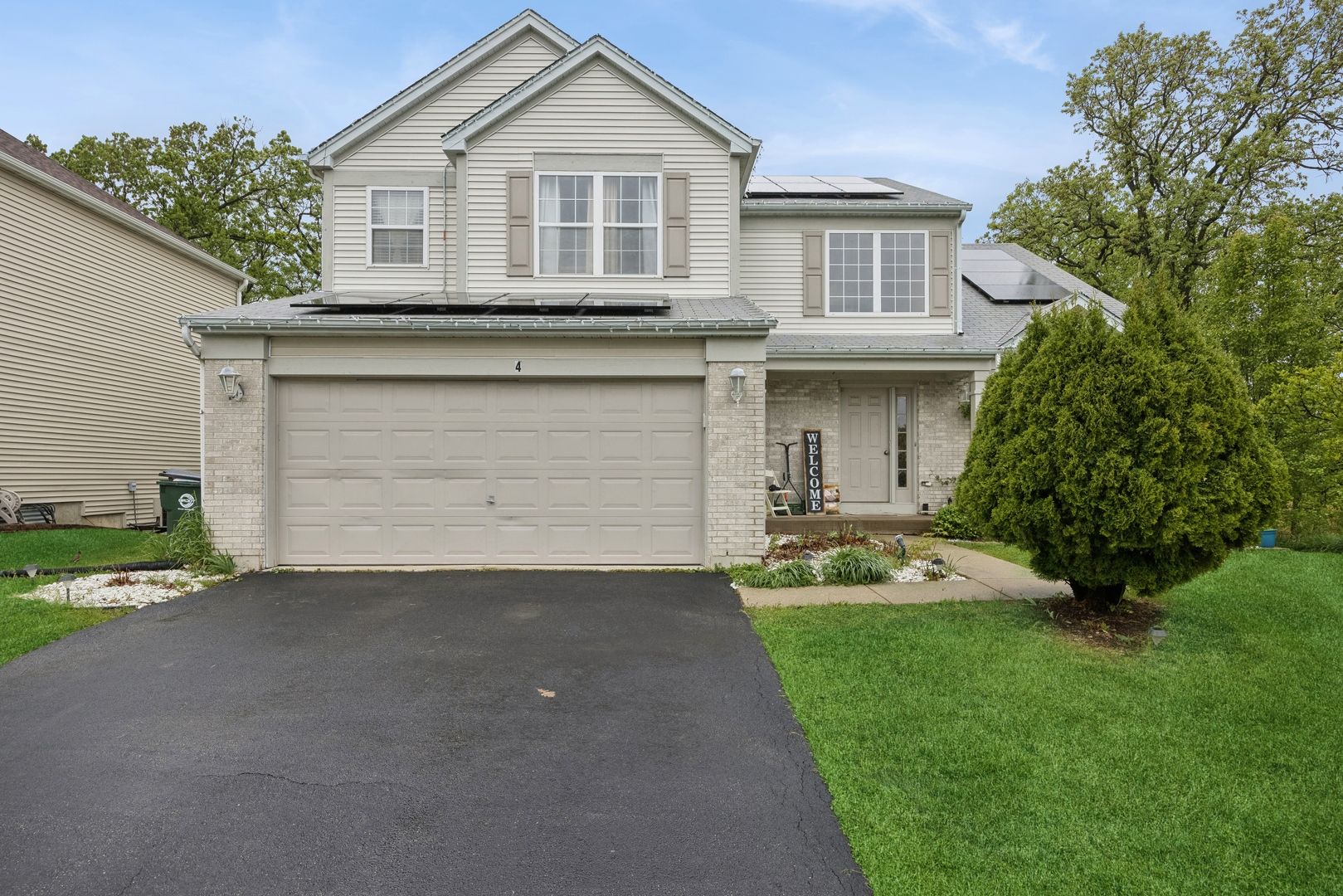 4 W Tall Oak Drive — Hainesville, IL 60073