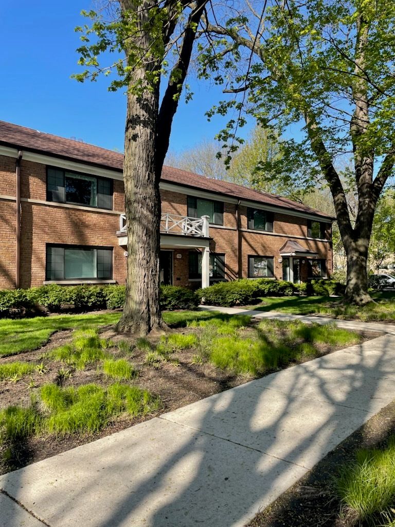704 Dodge Avenue — Evanston, IL 60202