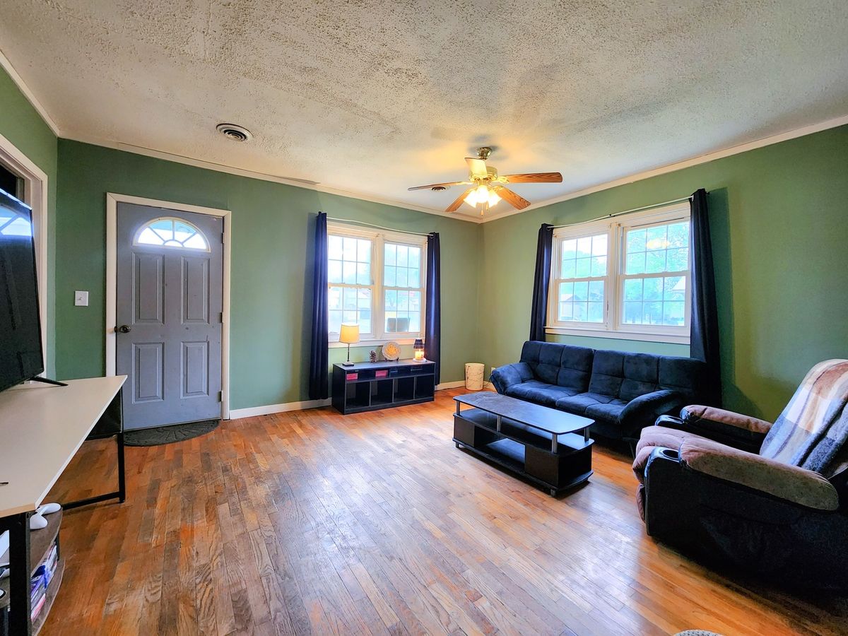 205 W Maple Street, Coulterville, IL 62237