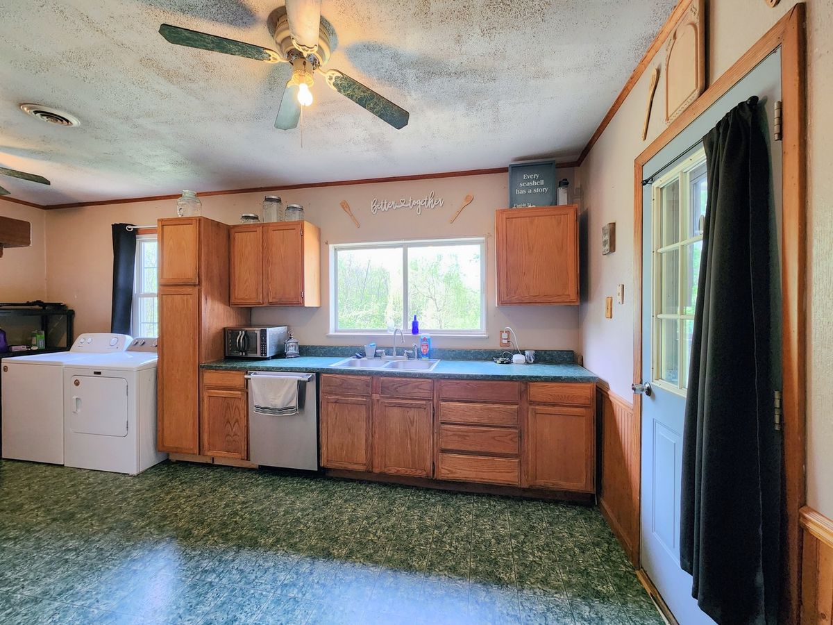 205 W Maple Street, Coulterville, IL 62237