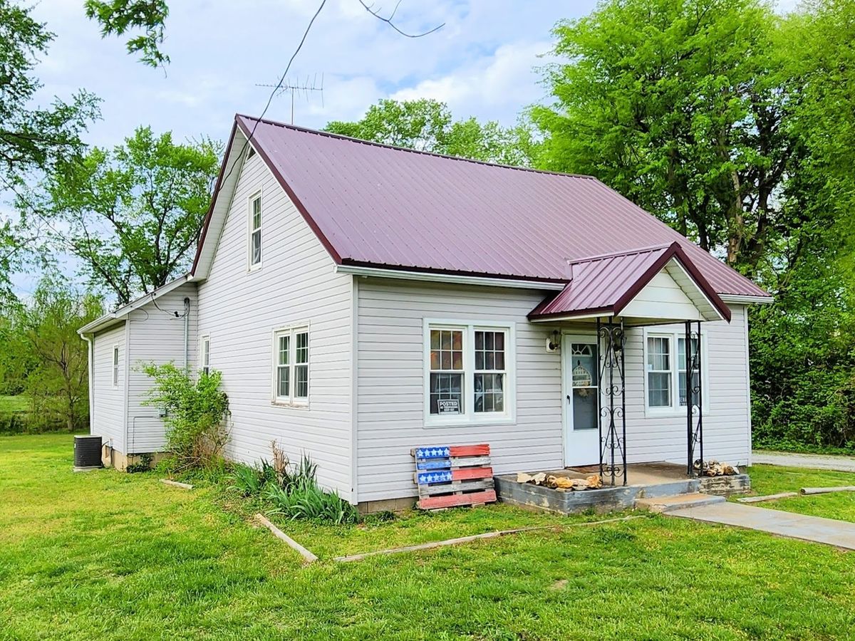 205 Maple Street, Coulterville, IL 62237