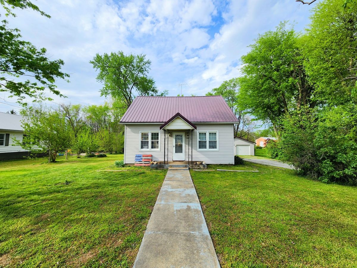 205 W Maple Street, Coulterville, IL 62237