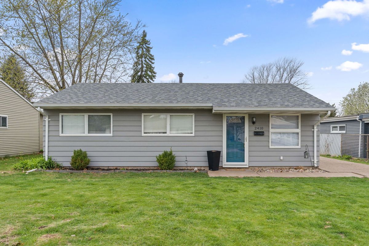 2410 Michigan Avenue, Davenport, IA 52804
