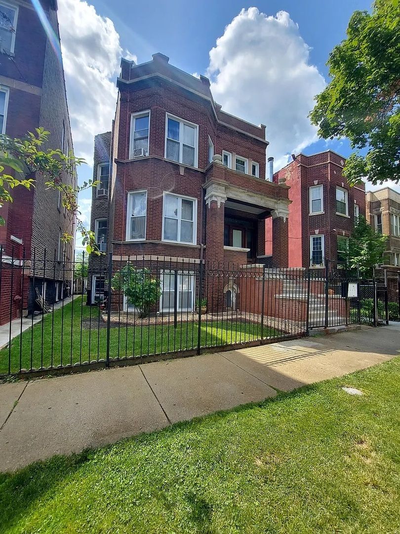 2616 Millard Avenue, Chicago, IL 60623