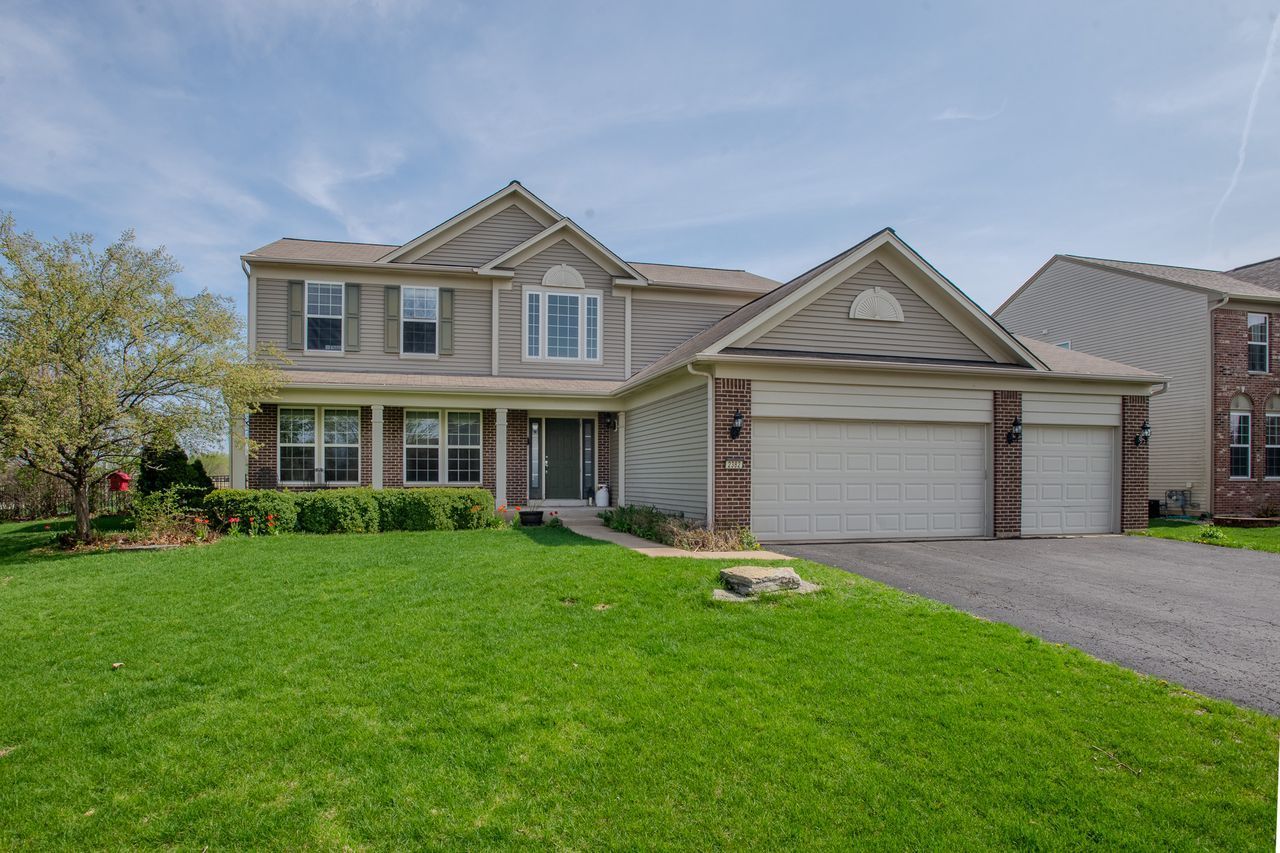 2382 Emerald Lane — Yorkville, IL 60560