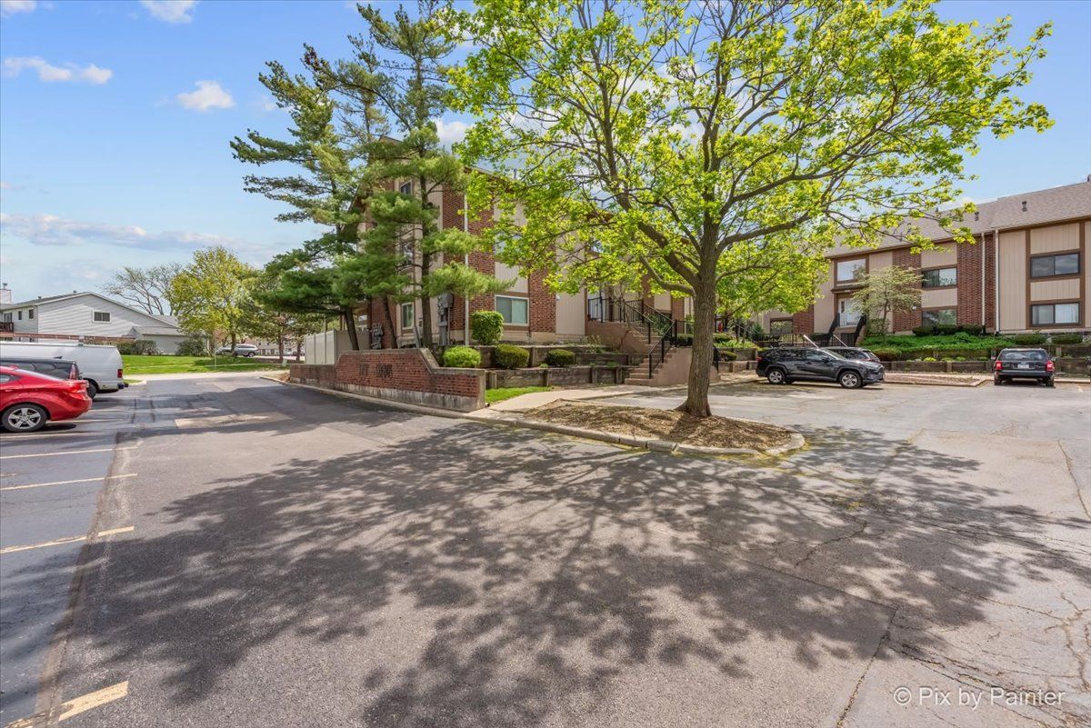399 Wilmington Drive #103C — Bartlett, IL 60103