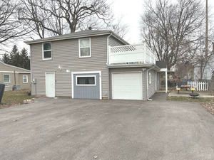 2604 Fair Oak Lane — McHenry, IL 60051