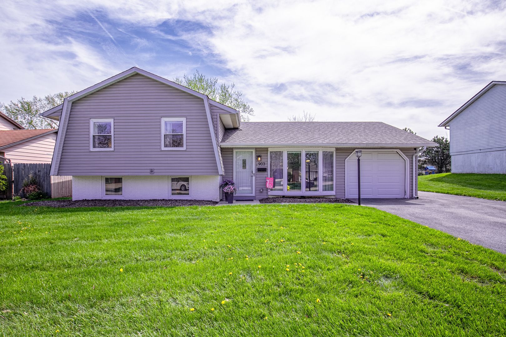 903 Notre Dame Drive — Matteson, IL 60443