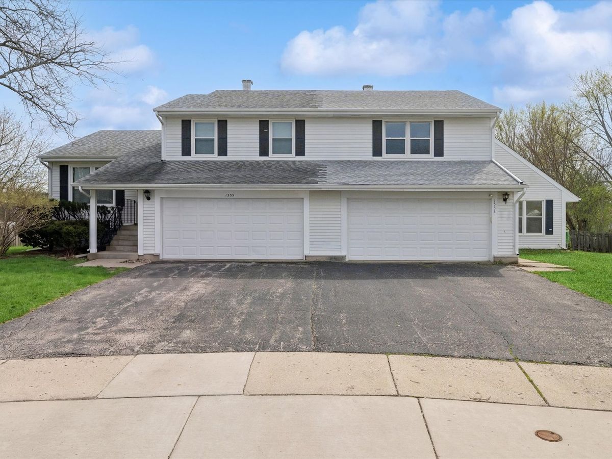 1553 Brandywyn Court, Buffalo Grove, IL 60089