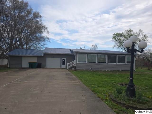 1741 Linn Street, Hamilton, IL 62341