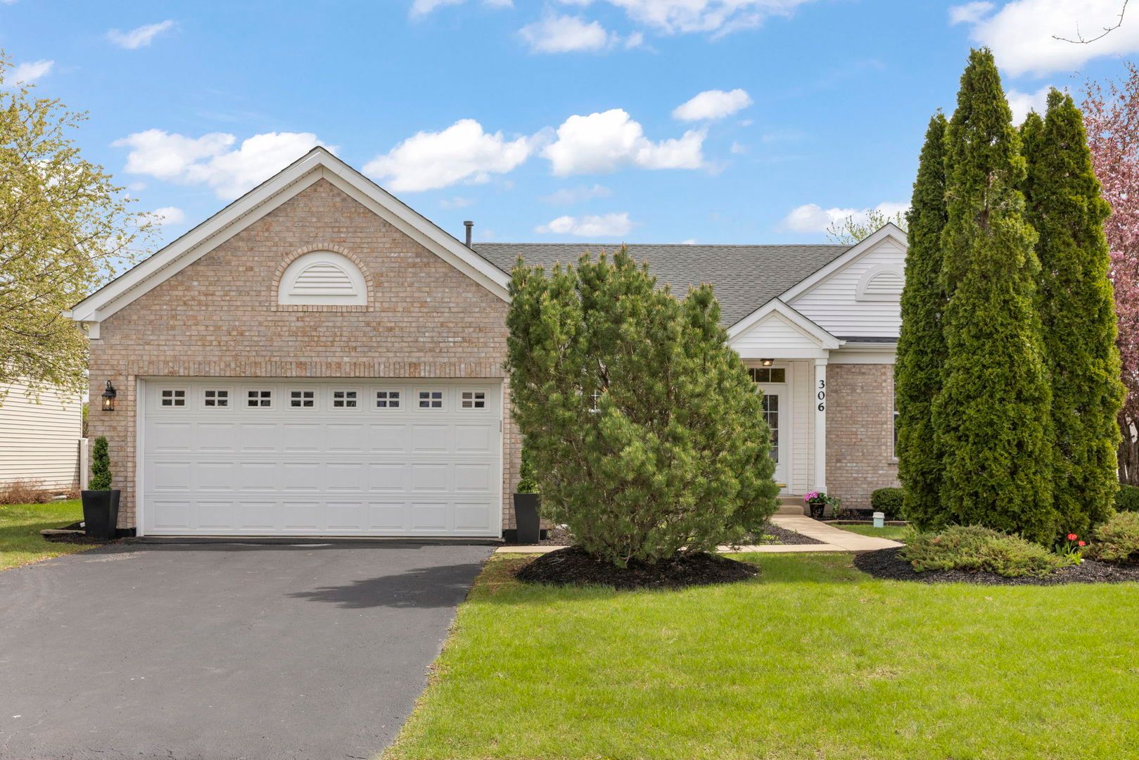 306 Austin Drive — Shorewood, IL 60404