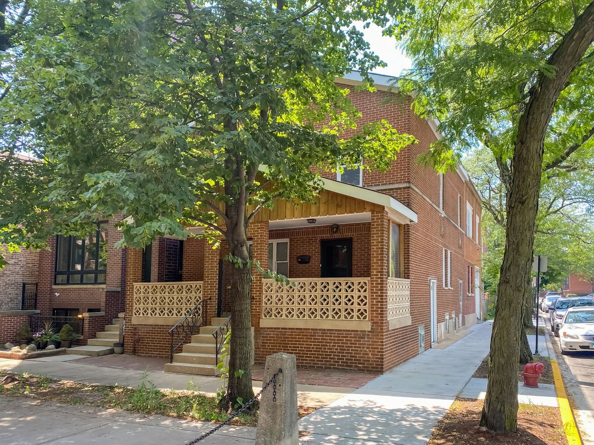 702 May Street, Chicago, IL 60607
