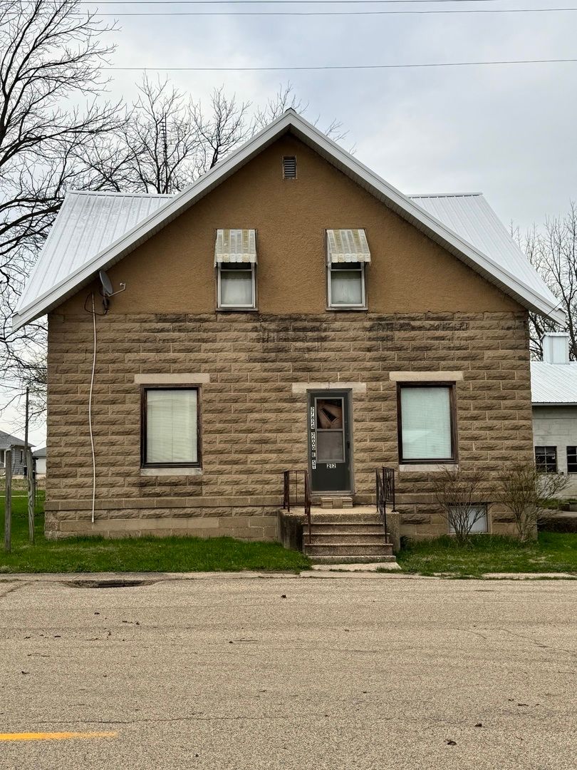 27842 2600 E Street, Van Orin, IL 61374
