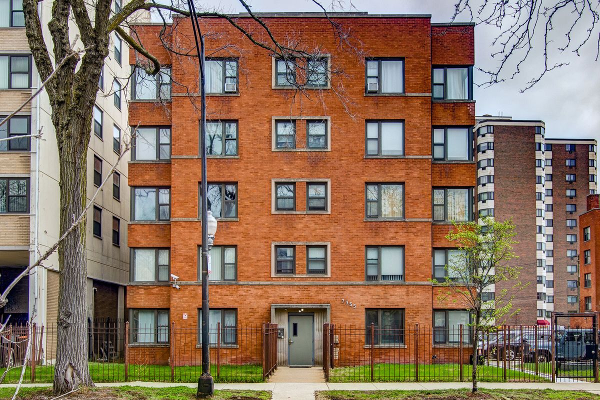 7355 South Shore Drive, Chicago, IL 60649