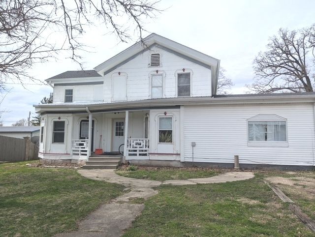 302 S Ottawa Street — Earlville, IL 60518