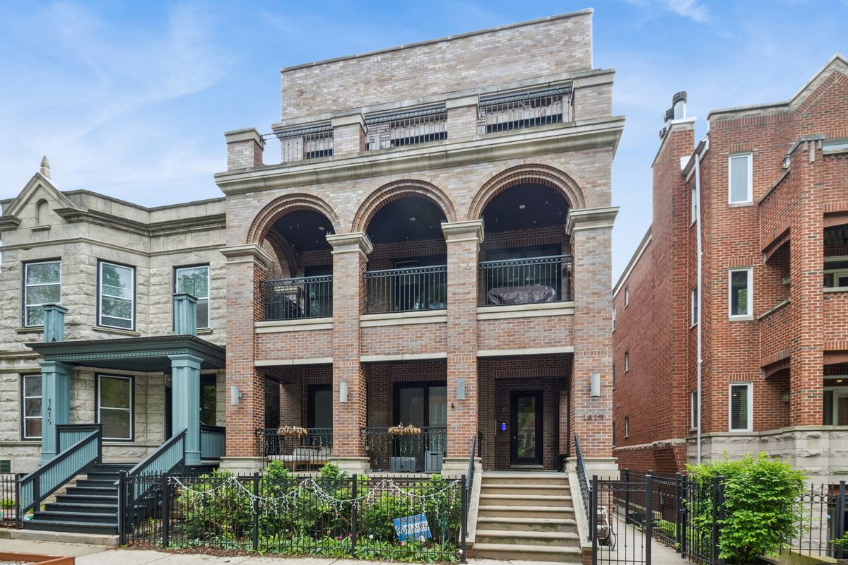 1419 Byron Street, Chicago, IL 60613