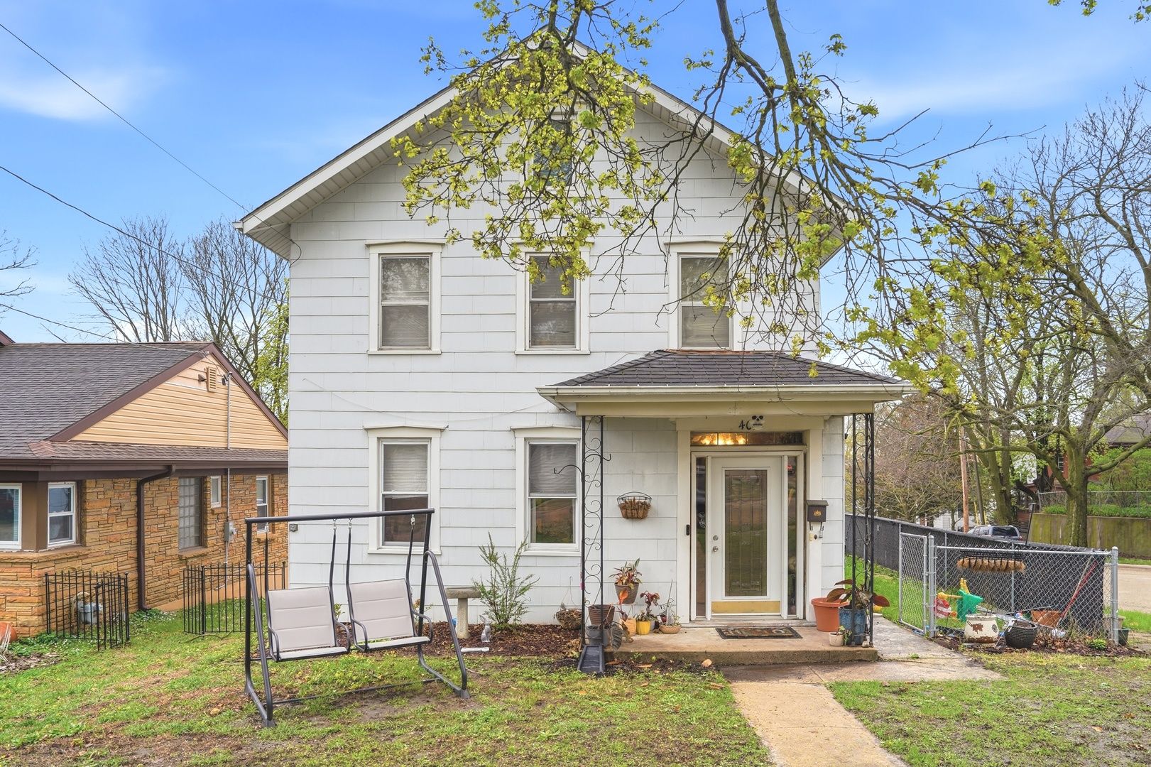 401 Crawford Avenue — Dixon, IL 61021