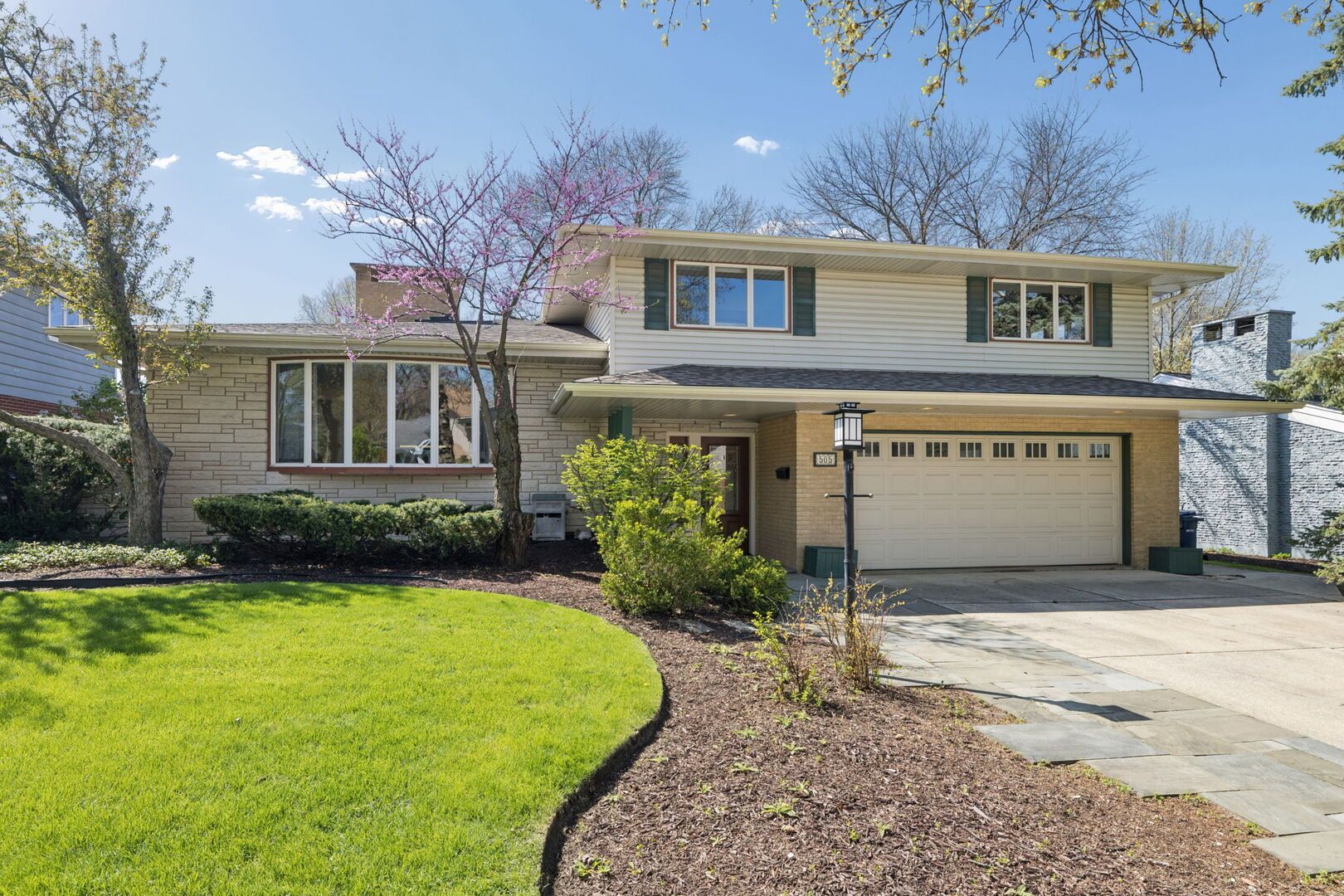 505 50th Place — Western Springs, IL 60558