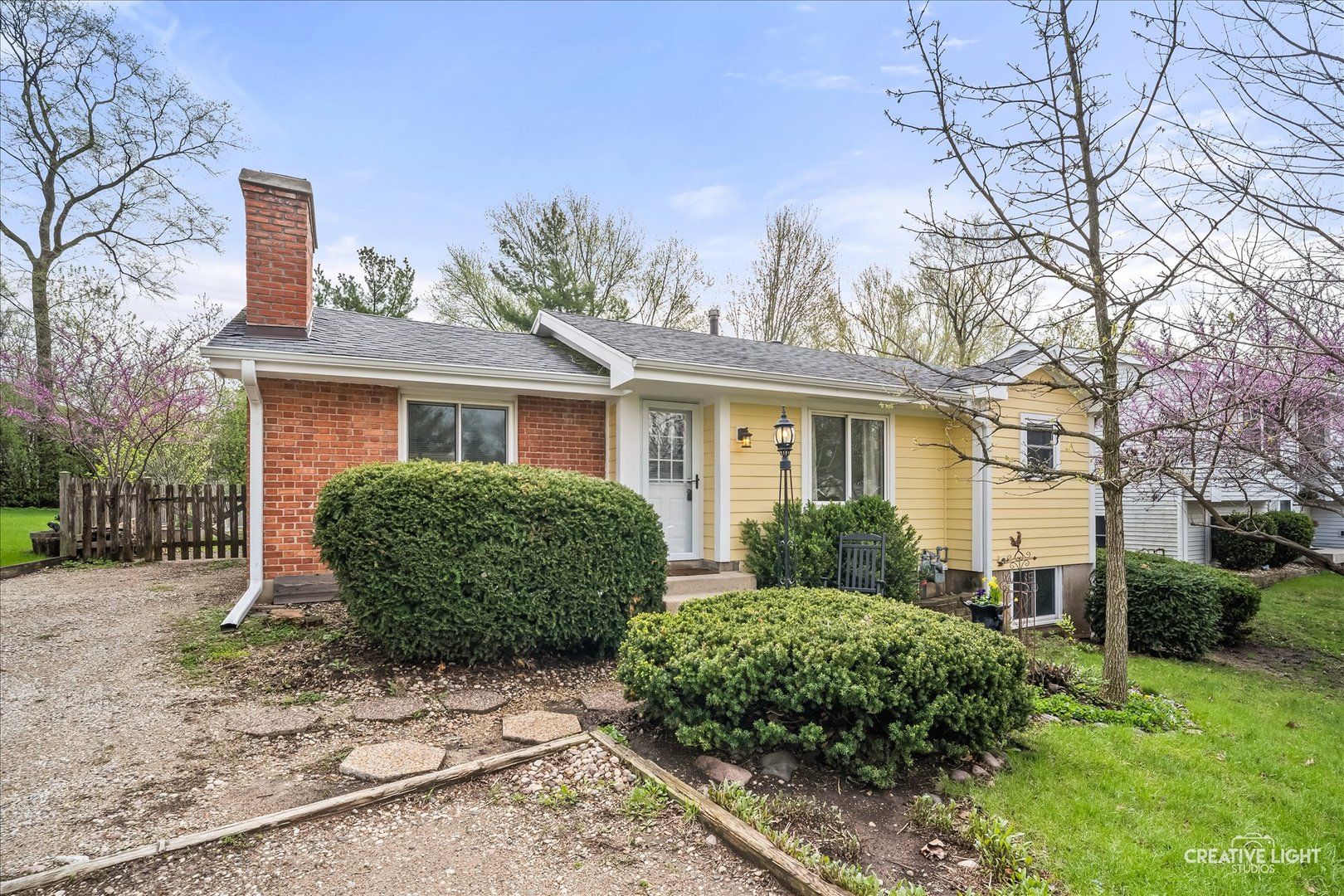 6110 Hilly Way — Oakwood Hills, IL 60013