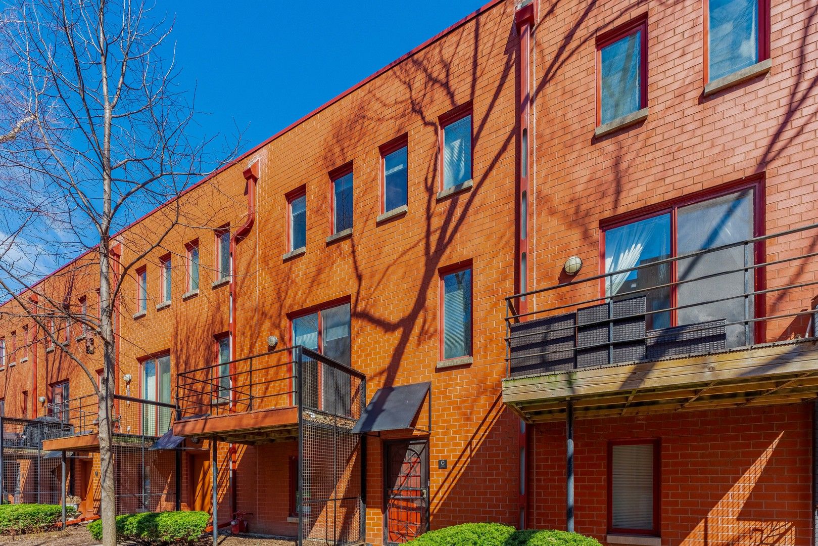 1200 S Federal Street #C — Chicago, IL 60605
