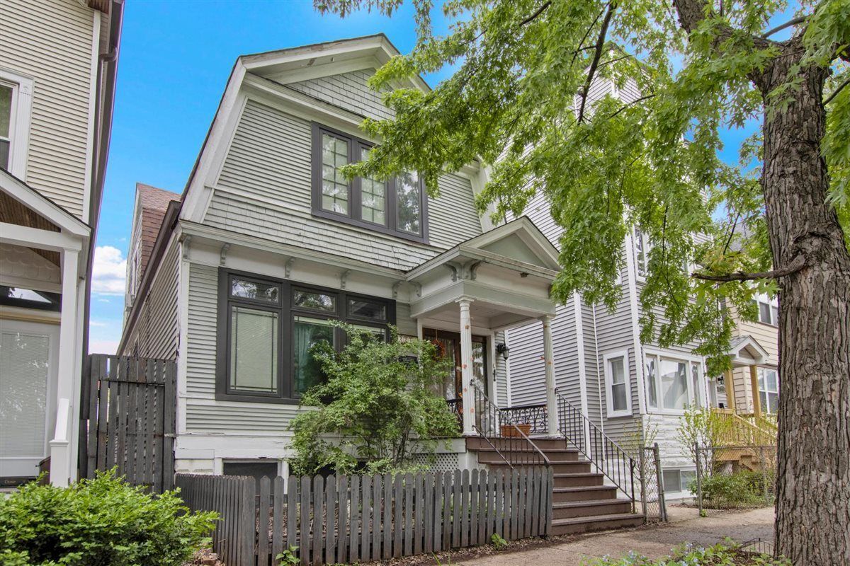 2244 Maplewood Avenue, Chicago, IL 60647