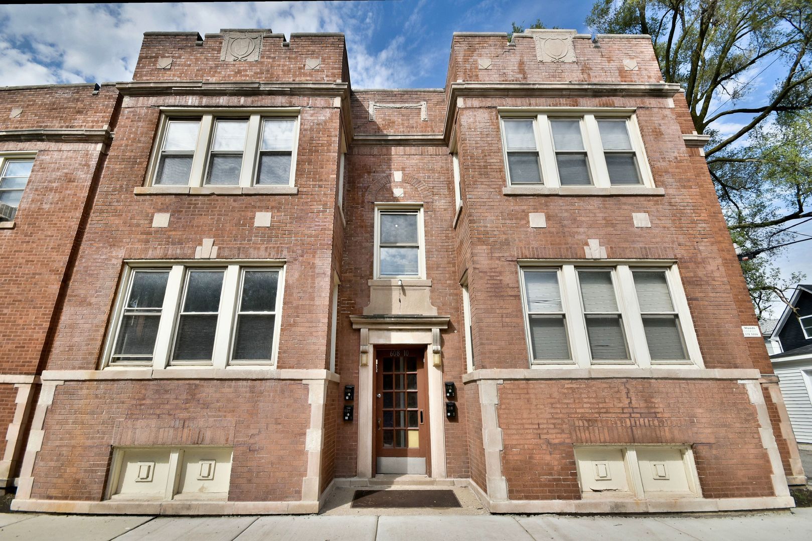 5900 W Ohio Street #2 — Chicago, IL 60644