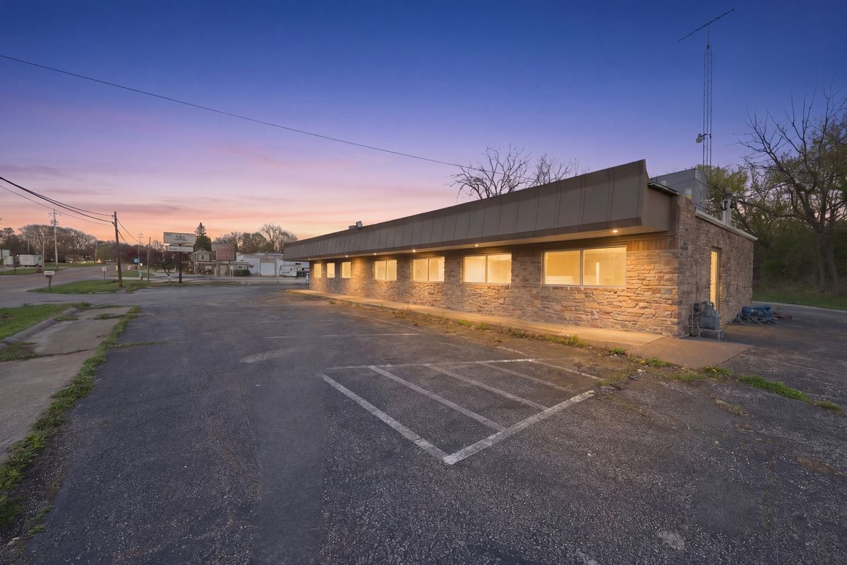 682 Park Avenue, Genoa, IL 60135