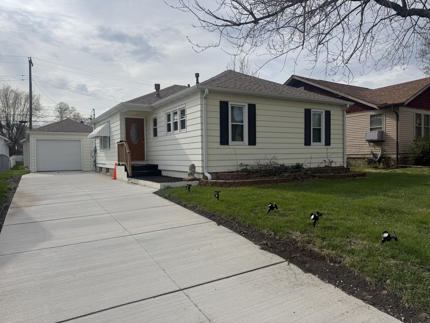 1605 Prospect Avenue — Lasalle, IL 61301
