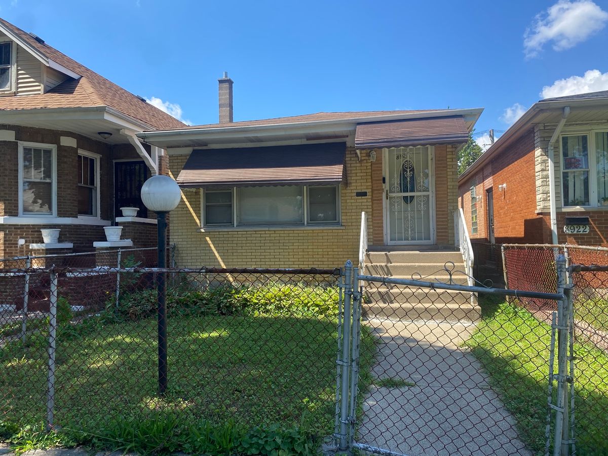 8926 Lowe Avenue, Chicago, IL 60620