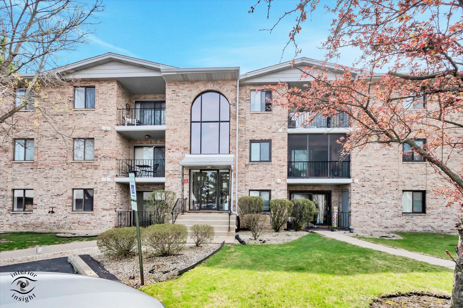 13240 W Circle Drive Parkway #307 — Crestwood, IL 60418